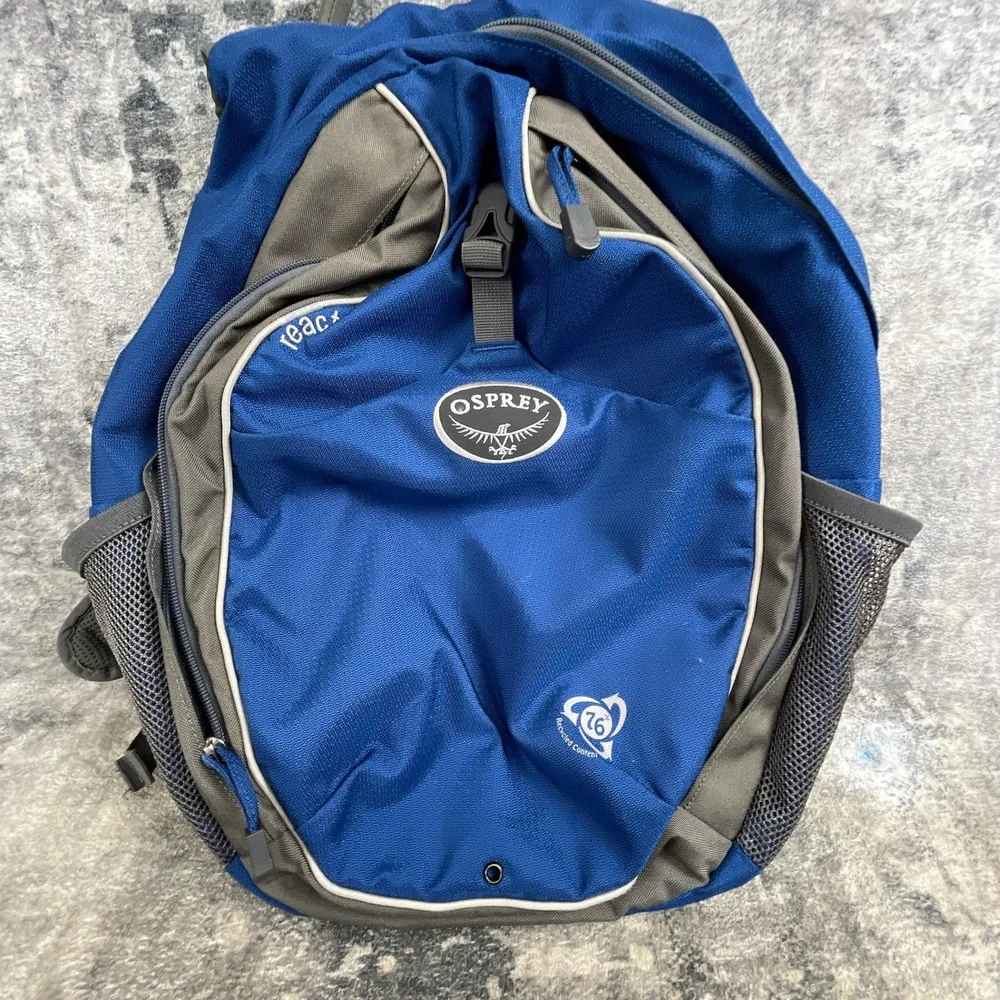 Osprey Daypack Blue Gray Everyday Recycled Backpack AirSpeed  Daypack Hiking Bag